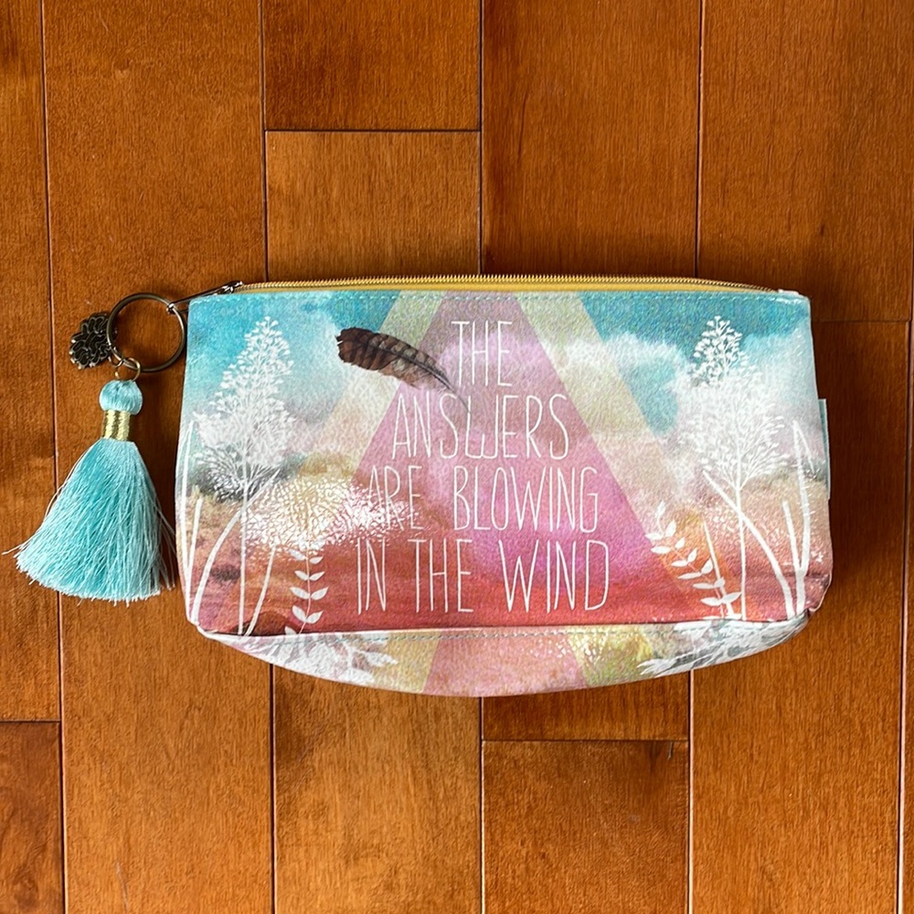 Papaya zipper pouch